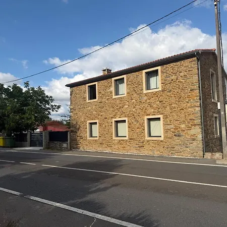 Old Fonxe School * Santa María